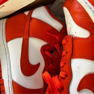 Syracuse dunk high